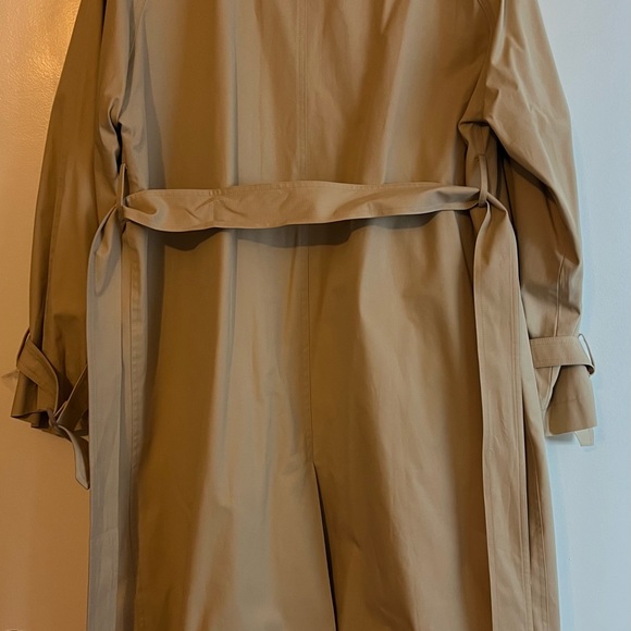 Classic trench coat by The Curated - Picture 4 of 9